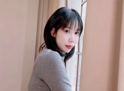 Cô gái thích chịch thuê phòng trọ rồi nện với chủ